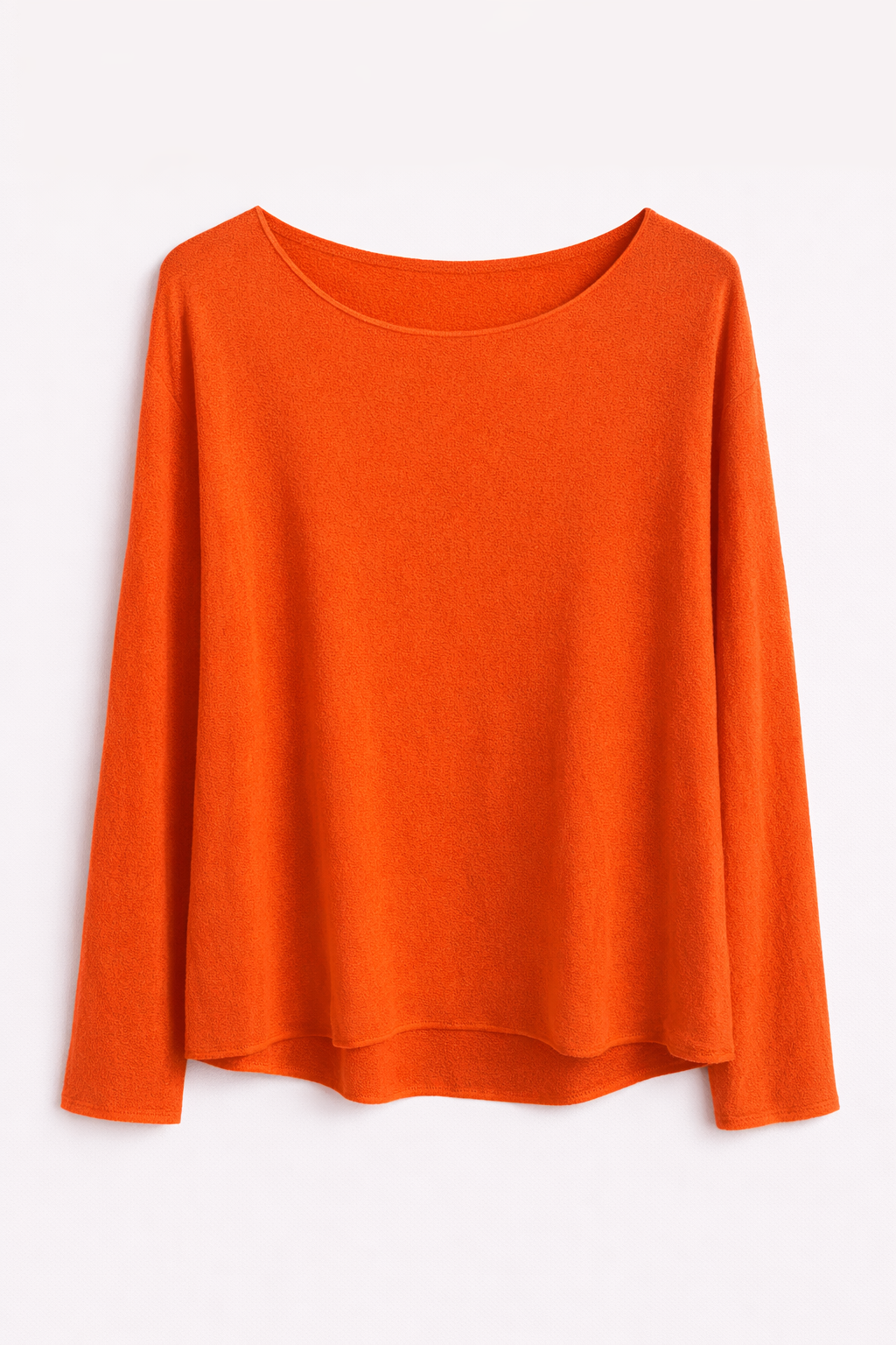 Camiseta Fluida de Manga Larga y Cuello Redondo | Básico Versátil